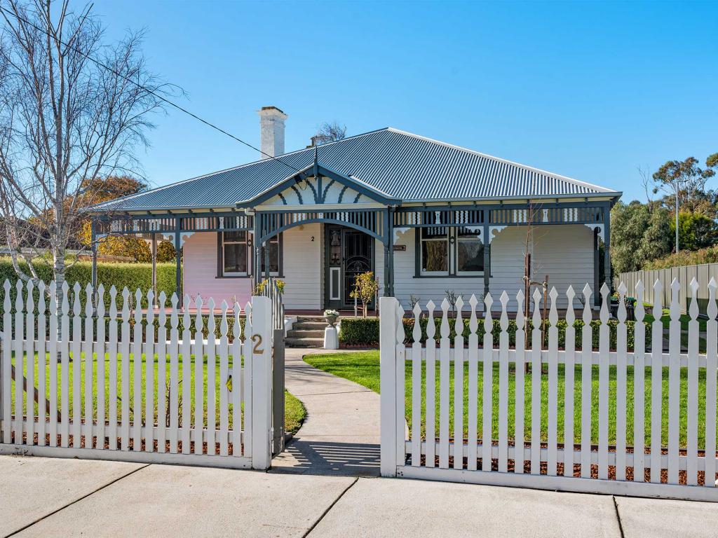2 Station St, Koroit, VIC 3282