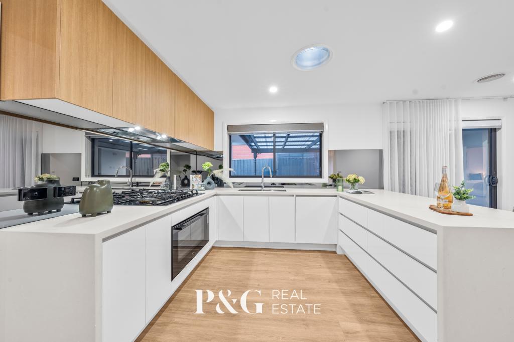 2 Tallangatta Pl, Berwick, VIC 3806