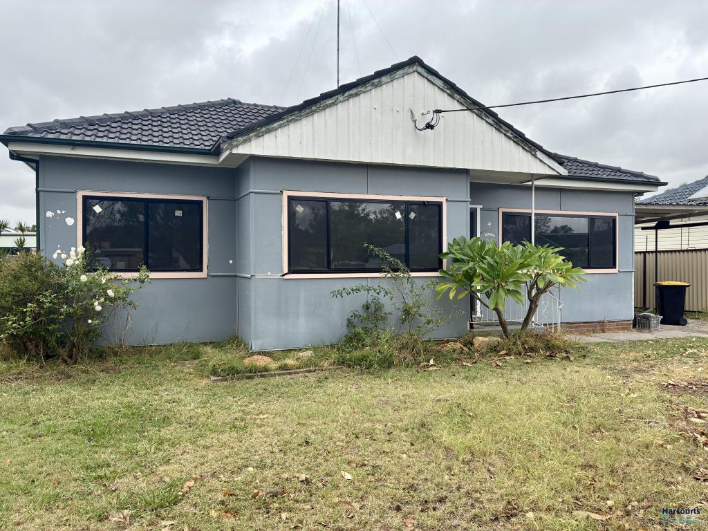 4 Dalton St, Colyton, NSW 2760