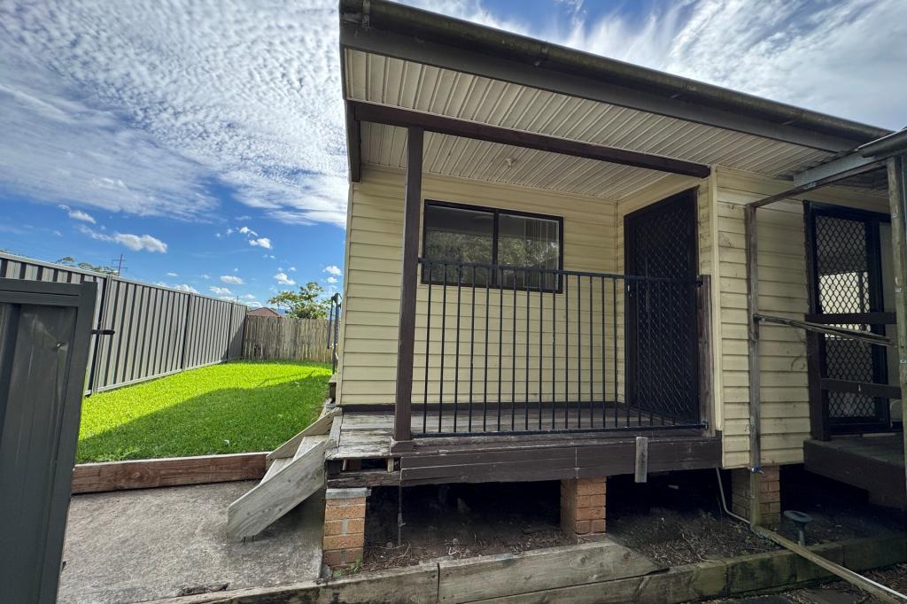 2/325 Princes Hwy, Albion Park Rail, NSW 2527