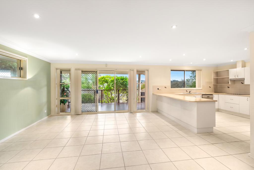 28 Strand Ave, Narara, NSW 2250