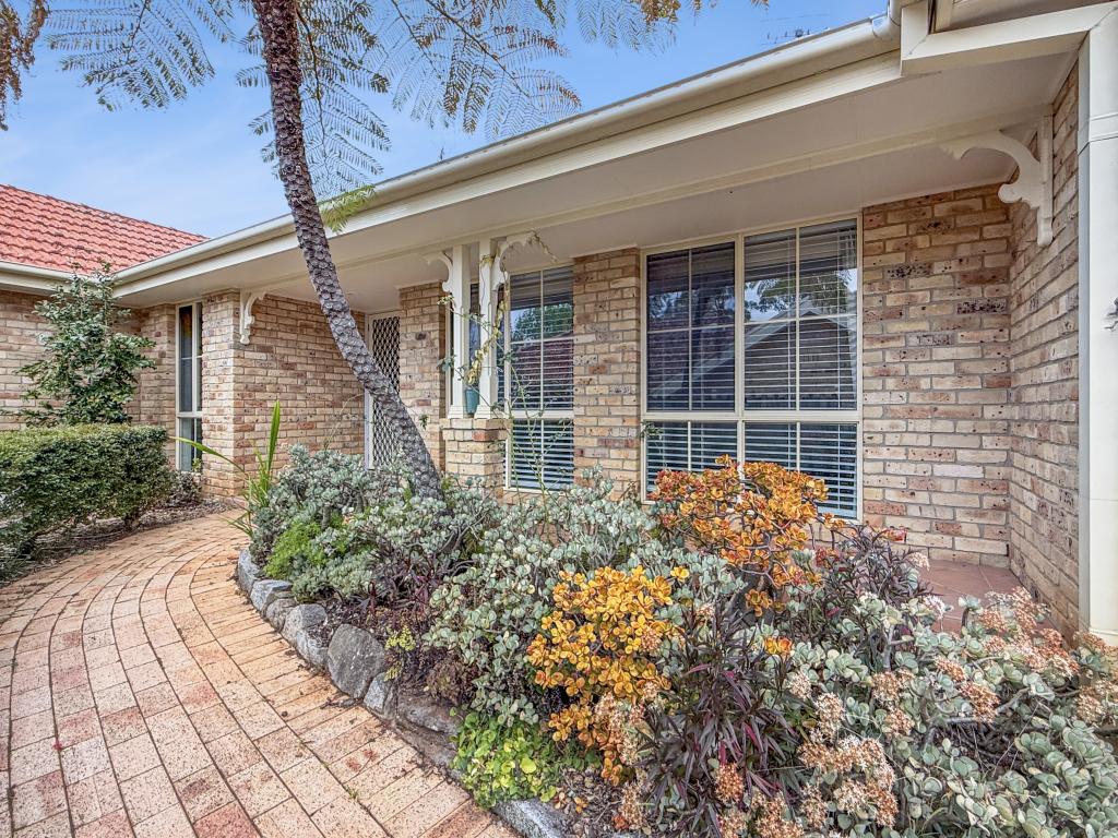 42b Thomas Mitchell Cres, Sunshine Bay, NSW 2536