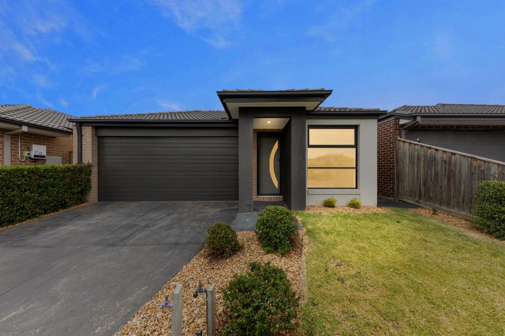 53 CAVERSHAM DR, PAKENHAM, VIC 3810