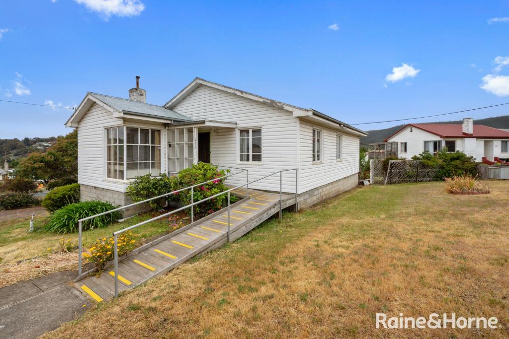 210 Cambridge Rd, Warrane, TAS 7018