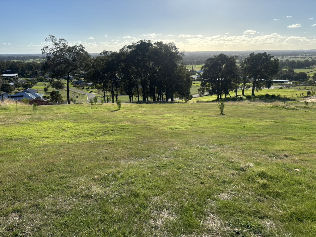 118 Livingstone Hts, Roelands, WA 6226