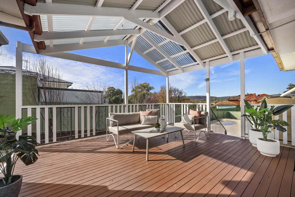 12 Hazelwood St, Karabar, NSW 2620