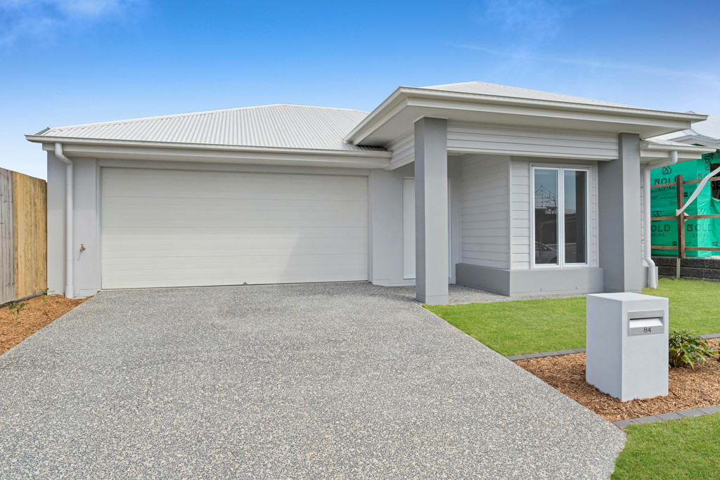 84 Shoreline Ave, Redland Bay, QLD 4165