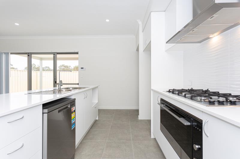 5 Goran St, Anketell, WA 6167