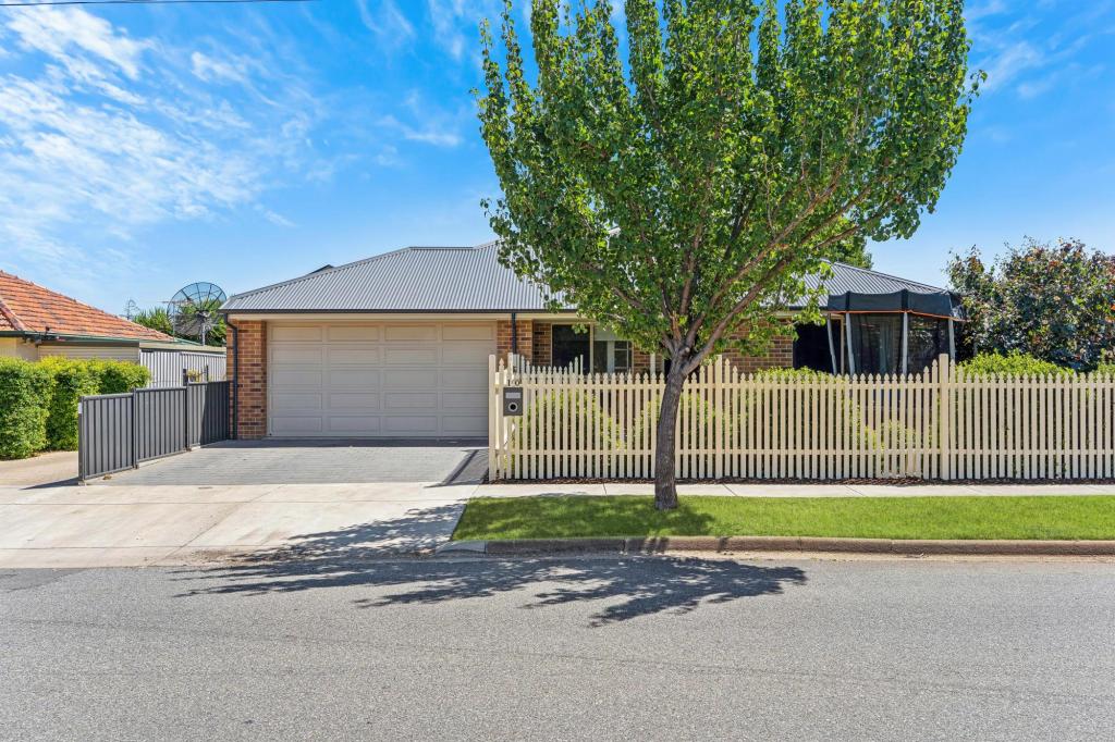 10 Dee St, Woodville South, SA 5011