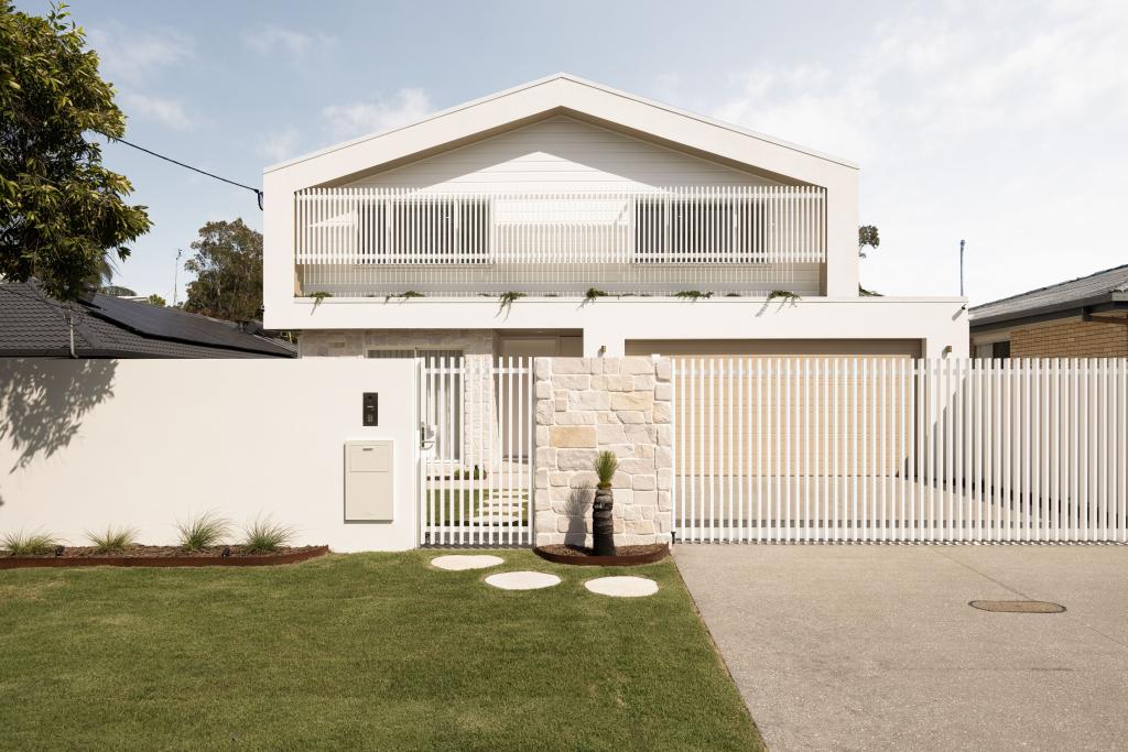 10 Wentworth Pde, Golden Beach, QLD 4551