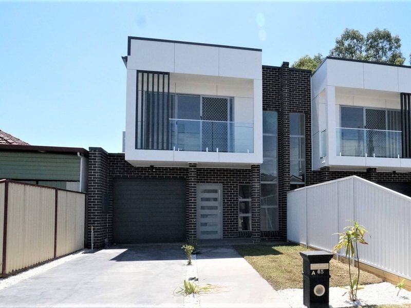 65A DERRIA ST, CANLEY HEIGHTS, NSW 2166
