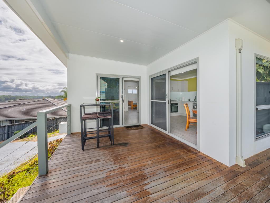 5a Lyons Cl, Thrumster, NSW 2444