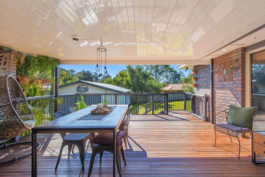10 Saturday St, Tuggerawong, NSW 2259