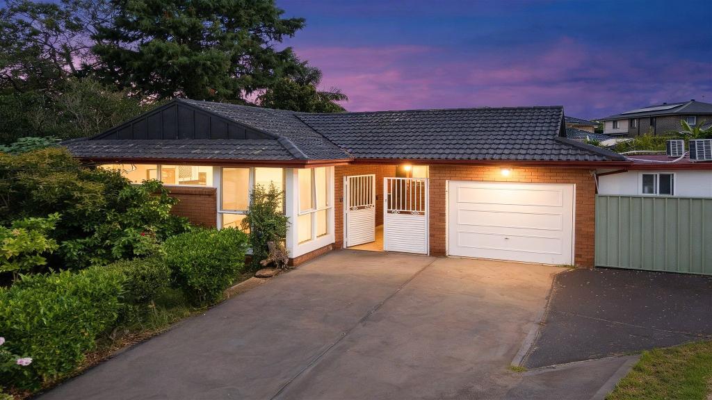 9 Narooma Cl, Panania, NSW 2213