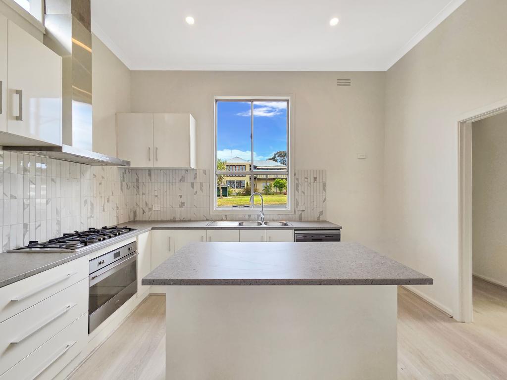 11 Humble St, East Geelong, VIC 3219