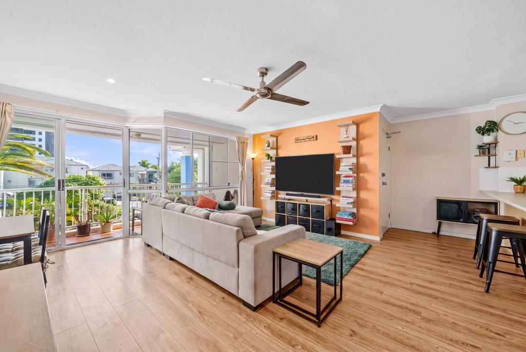 40/7-17 Purli St, Chevron Island, QLD 4217