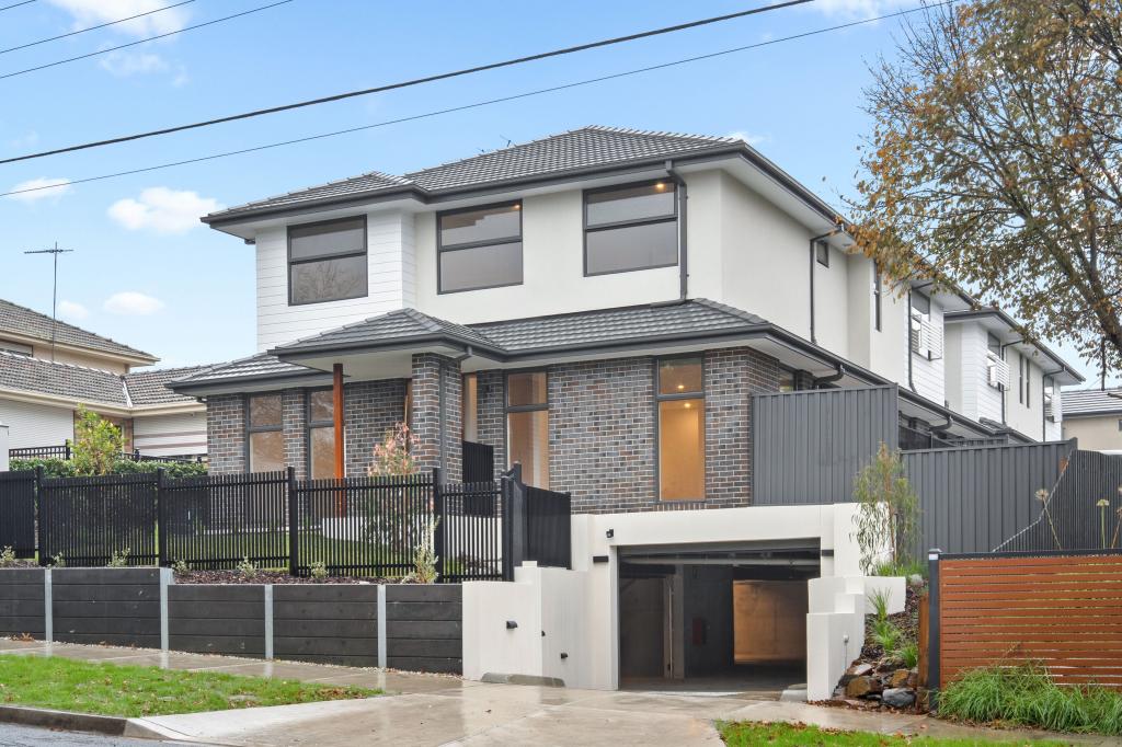 1-4/17 WORRALL ST, BURWOOD, VIC 3125