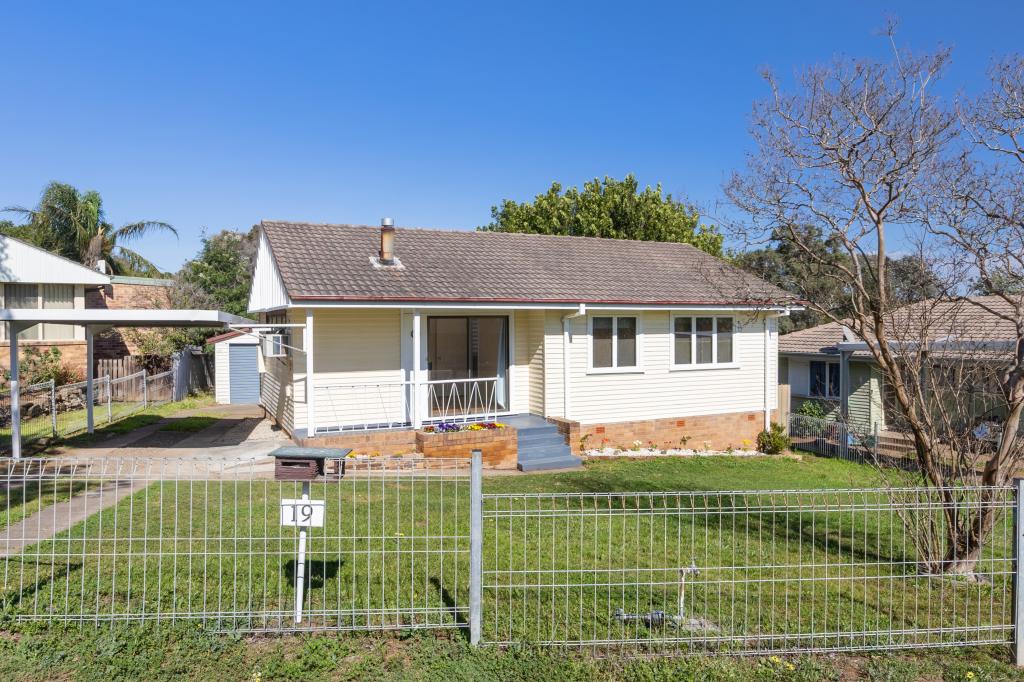 19 TOBRUK AVE, MUSWELLBROOK, NSW 2333