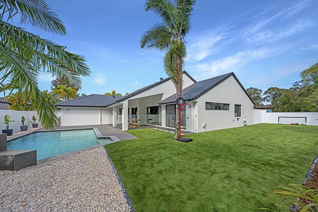 6 Deal Cove, Arundel, QLD 4214