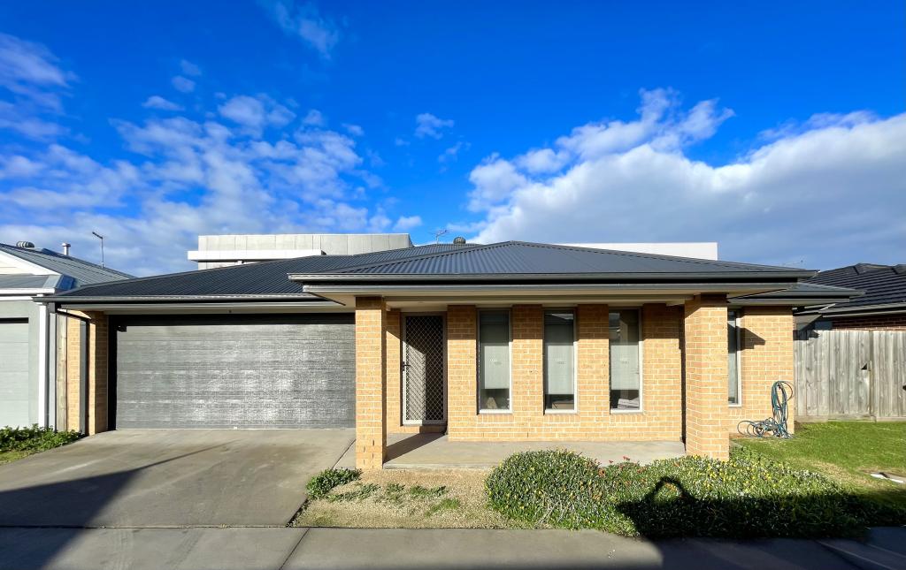 5 Quinella Way, Pakenham, VIC 3810