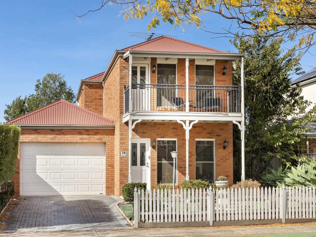 14 Dunstall Gdns, Caroline Springs, VIC 3023
