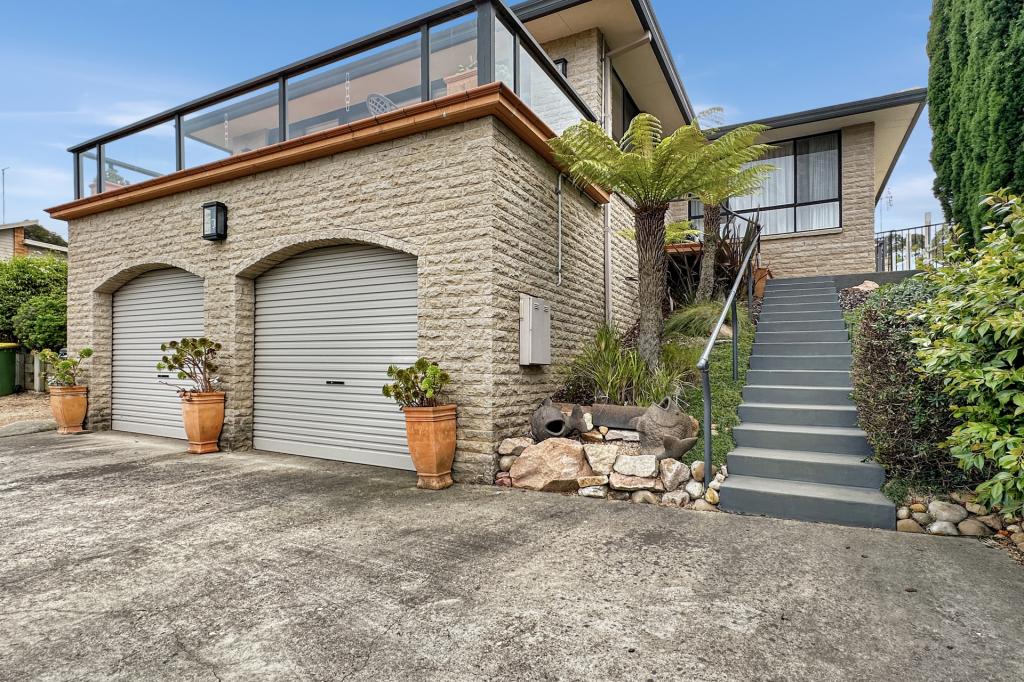 11 Clara St, Kalimna, VIC 3909