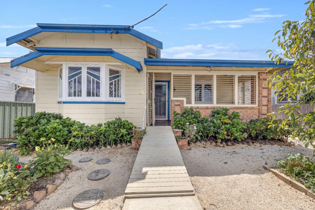 96 BROUGHTON ST, WEST KEMPSEY, NSW 2440