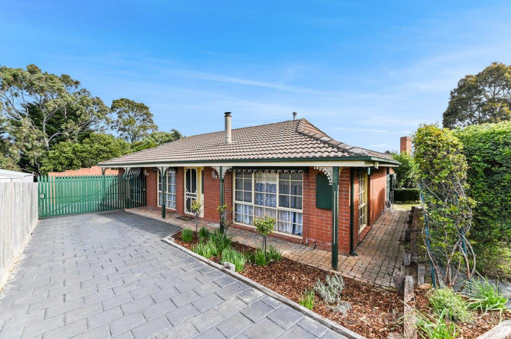 11 Bosco Cl, Narre Warren, VIC 3805