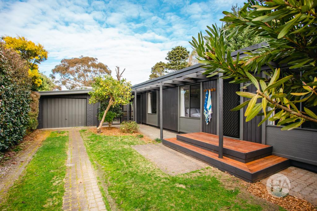 11 Bayview Rd, Balnarring Beach, VIC 3926