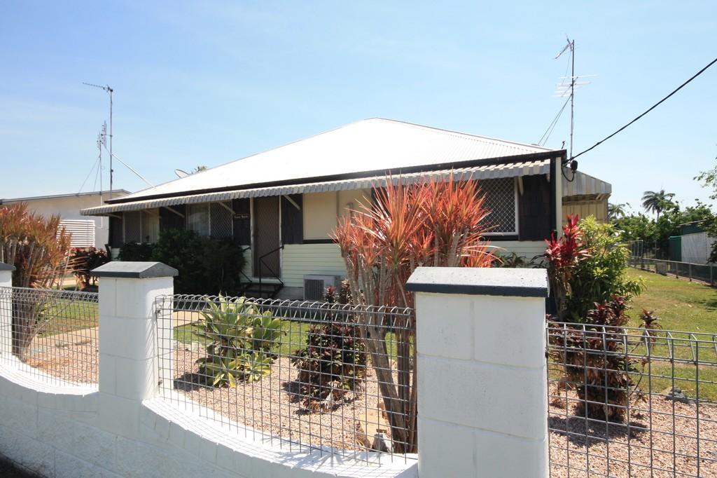 1-2/23 CAMERON ST, AYR, QLD 4807
