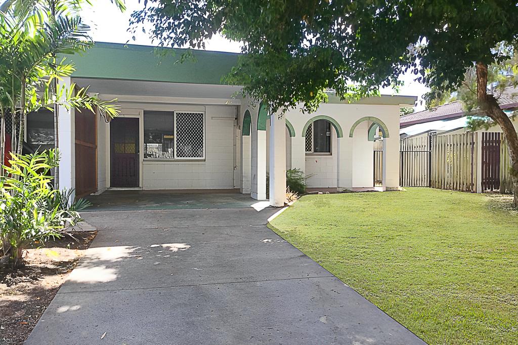 137 Albert St, Cranbrook, QLD 4814