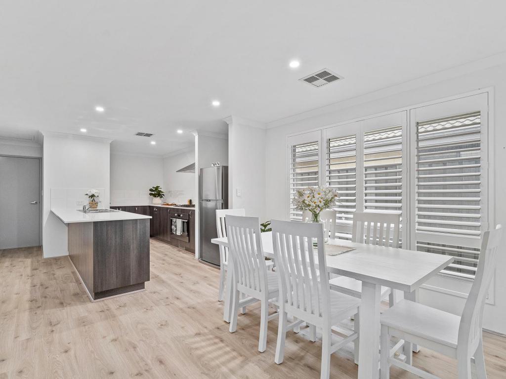 9 Moonee St, Lakelands, WA 6180