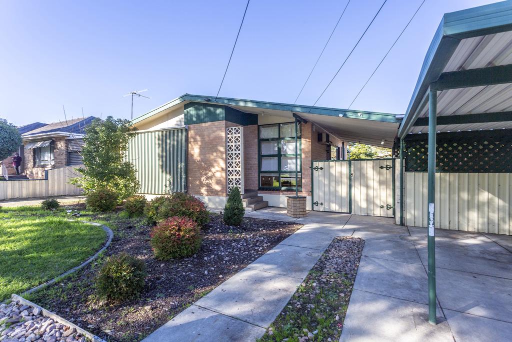 37 Hazel Gr, Ridgehaven, SA 5097