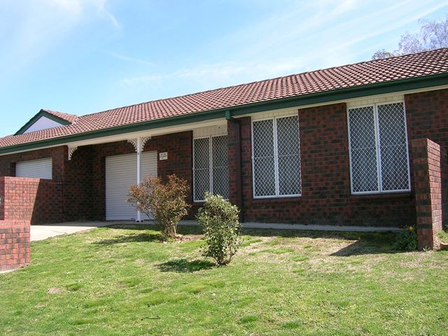 2/151 Seymour St, Bathurst, NSW 2795