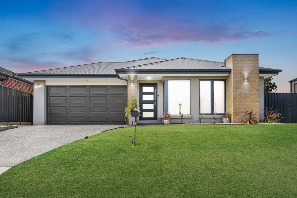 16 Selma Cl, Lynbrook, VIC 3975