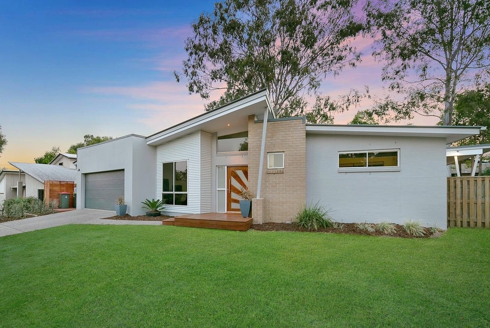 16 Elm Pl, Heathwood, QLD 4110