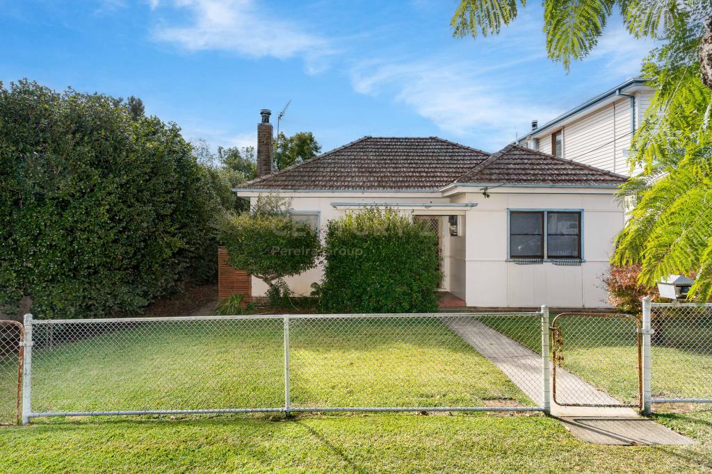 4 Church St, Elderslie, NSW 2570