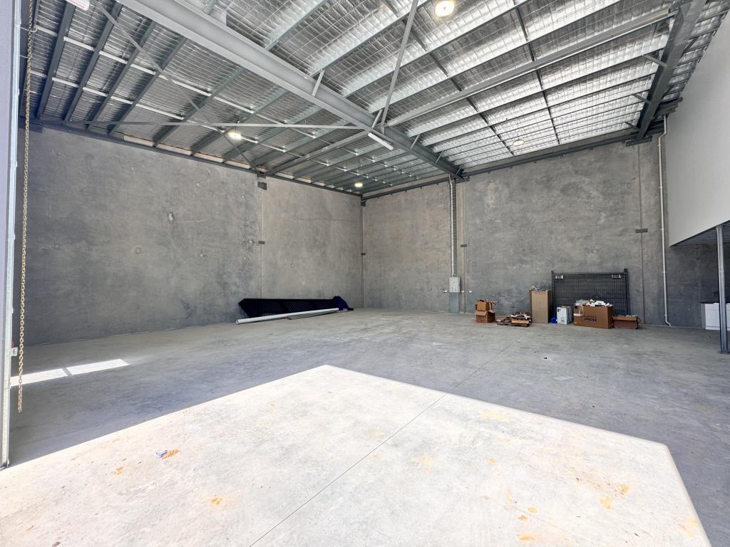 1/84 Jardine Dr, Redland Bay, QLD 4165