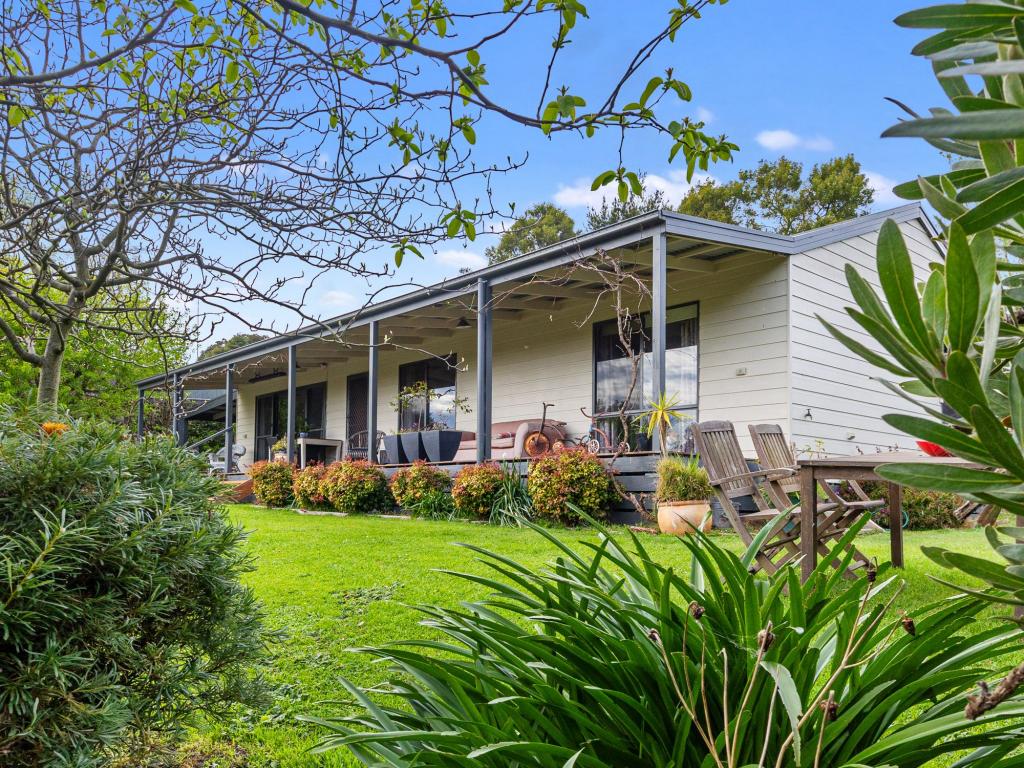 83 Old Waratah Rd, Fish Creek, VIC 3959