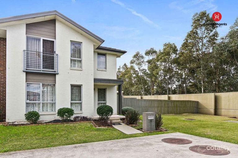 8 Donn St, Middleton Grange, NSW 2171