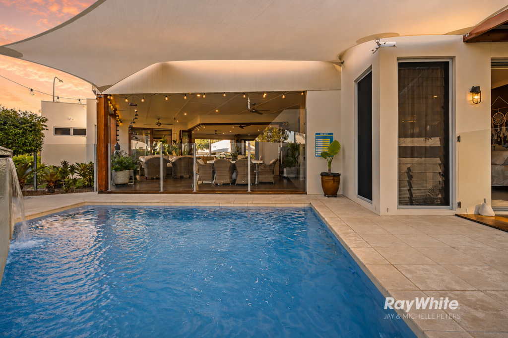 64 Spinnaker Bvd, Newport, QLD 4020