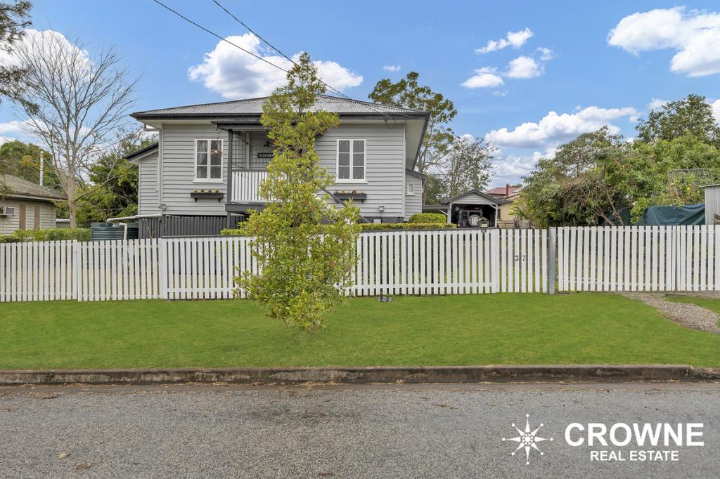 37 Alexandra St, North Booval, QLD 4304
