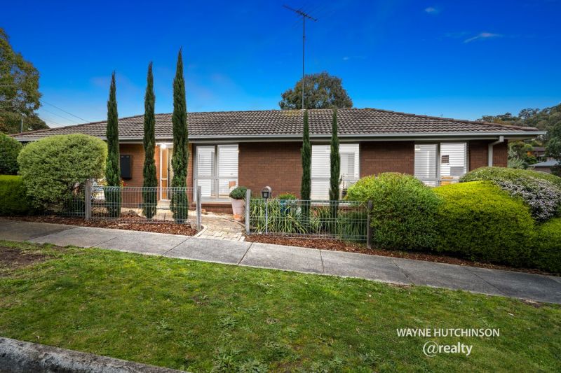 203 St Helena Rd, Greensborough, VIC 3088