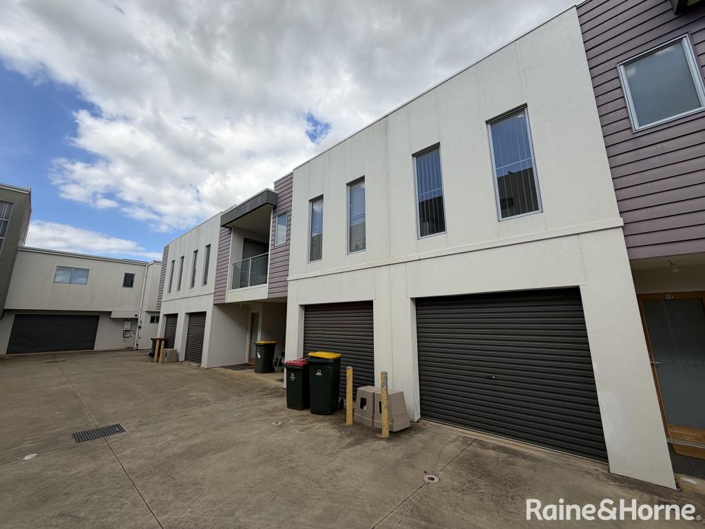 15/16 Swinden Cres, Blakeview, SA 5114