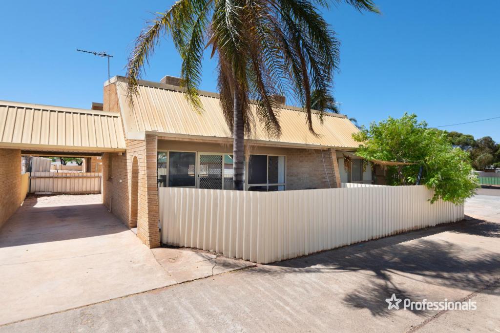 2/4 Carrington St, South Kalgoorlie, WA 6430