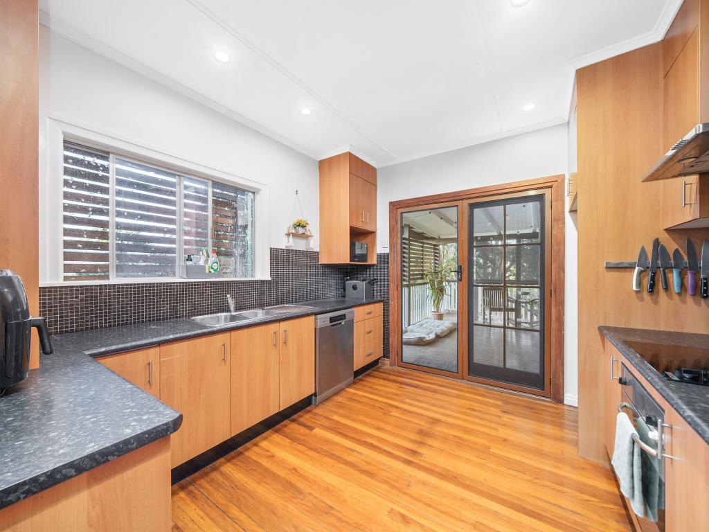 209a Macdonnell Rd, Clontarf, QLD 4019