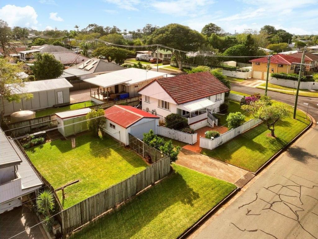 4 Cathie St, Clontarf, QLD 4019