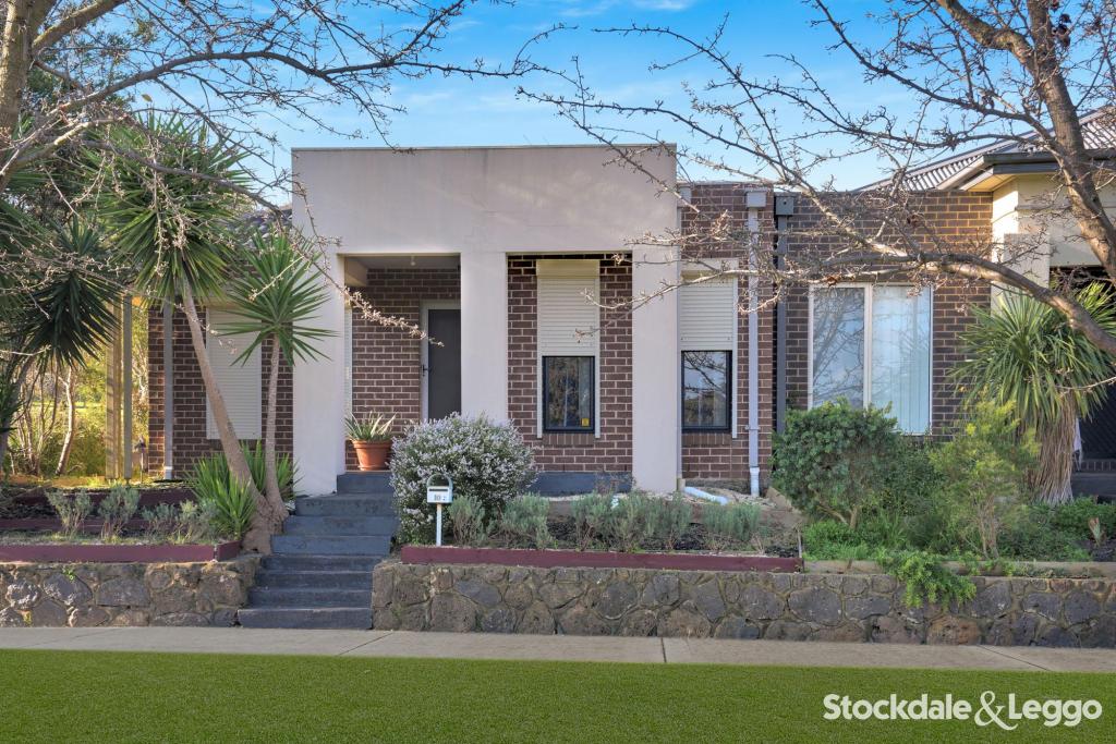 10 Castlegate Lane, Craigieburn, VIC 3064