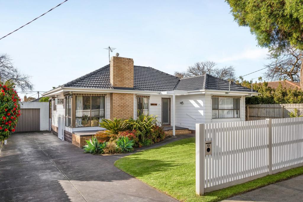13 Verner Ave, Frankston, VIC 3199