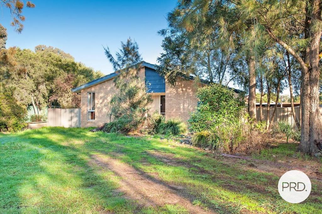 42 Feathertop Cct, Thurgoona, NSW 2640